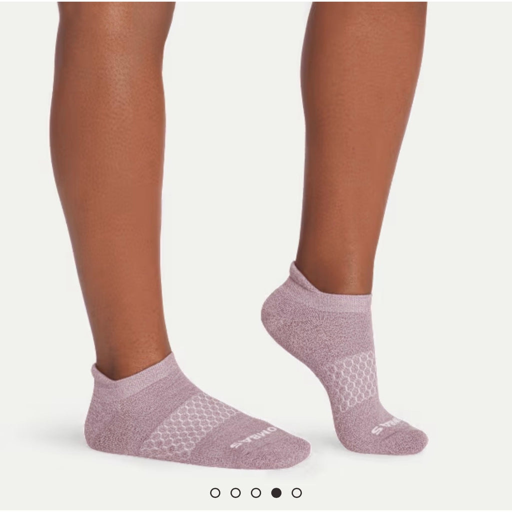 4 Pairs Bombas Women's Performance Ankle Socks Medium NWOT