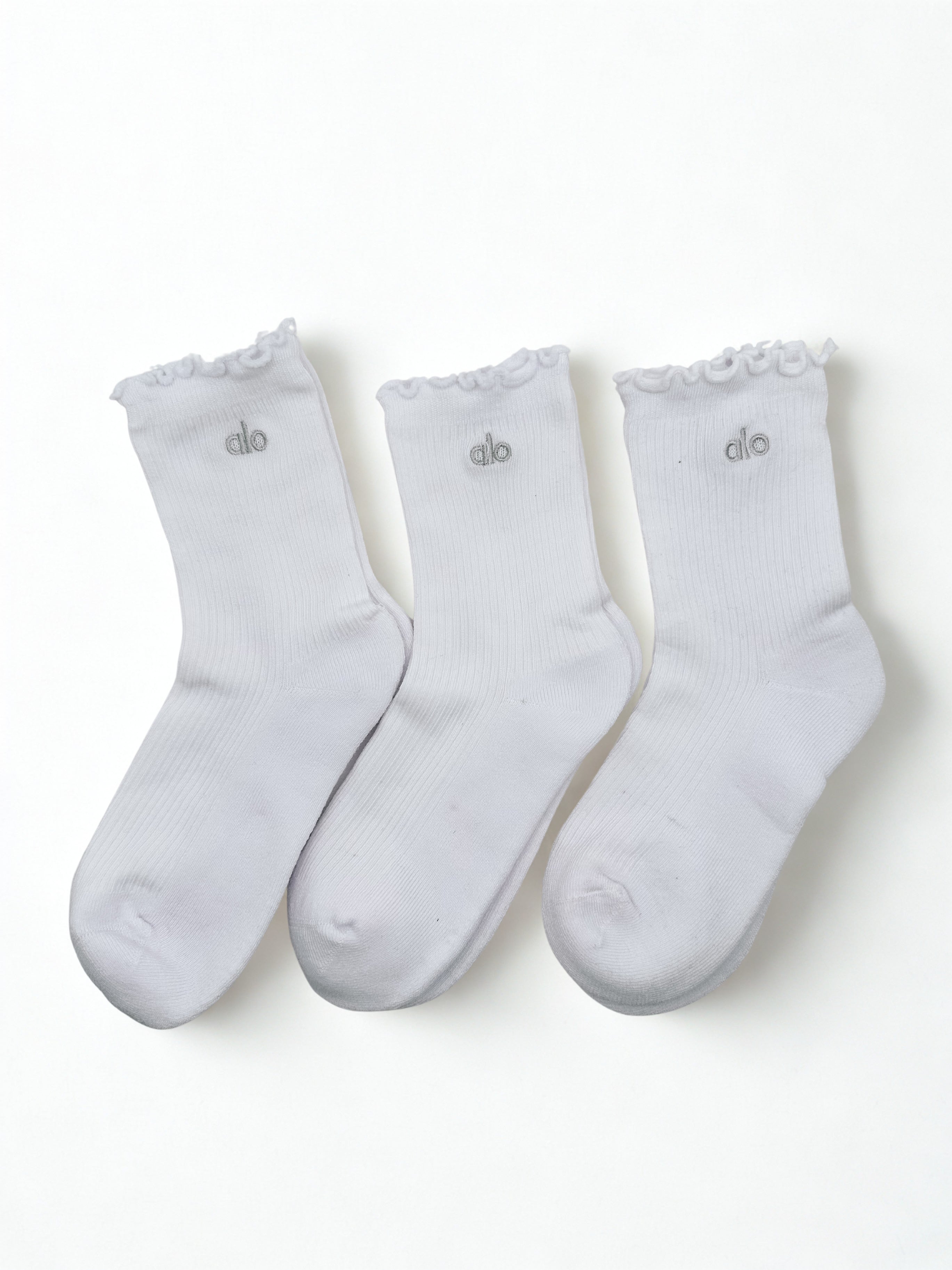 3 Pairs Alo Yoga Women's Lettuce Edge Sock M/L fits sizes 8 – 11 White