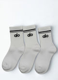3 Pairs Alo Yoga Unisex Throwback Sock M/L fits sizes 8 – 11 White