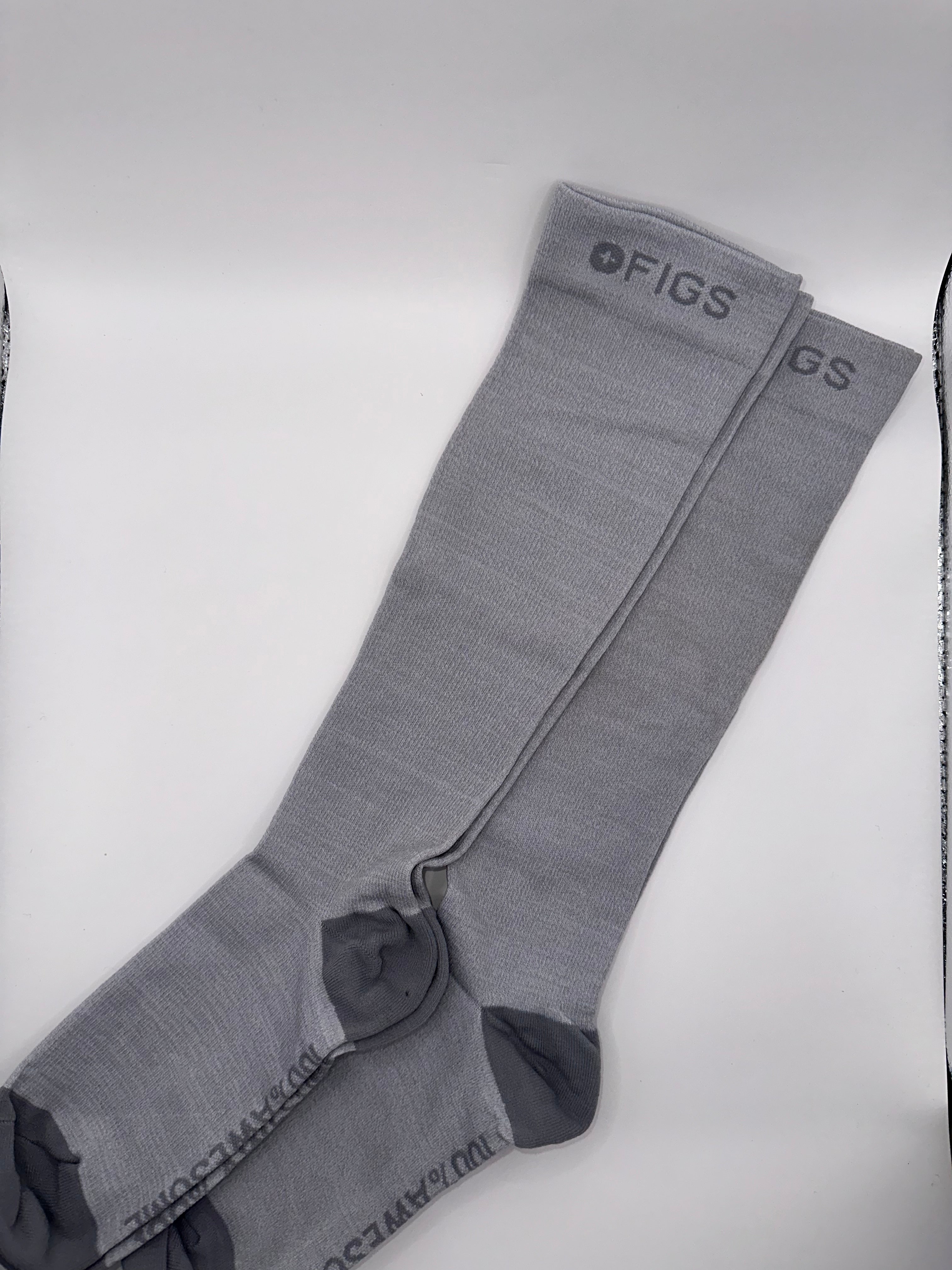 2 Pairs FIGS Compression Socks Gray 100% Awesome Size Large