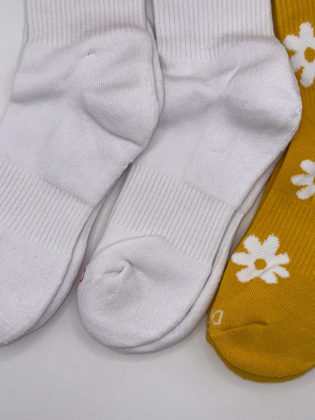 3 Pairs NWOT NIKE Everyday Cotton Crew Socks Dri Fit Size MEDIUM