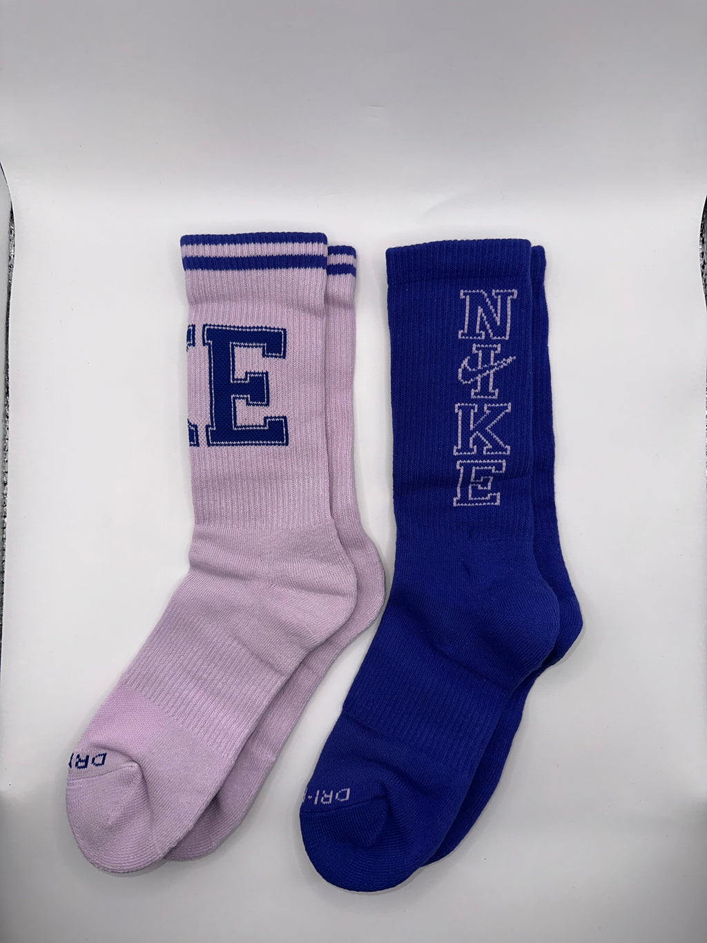 2 Pairs Nike Unisex Everyday Plus Cushioned Crew Socks - Medium