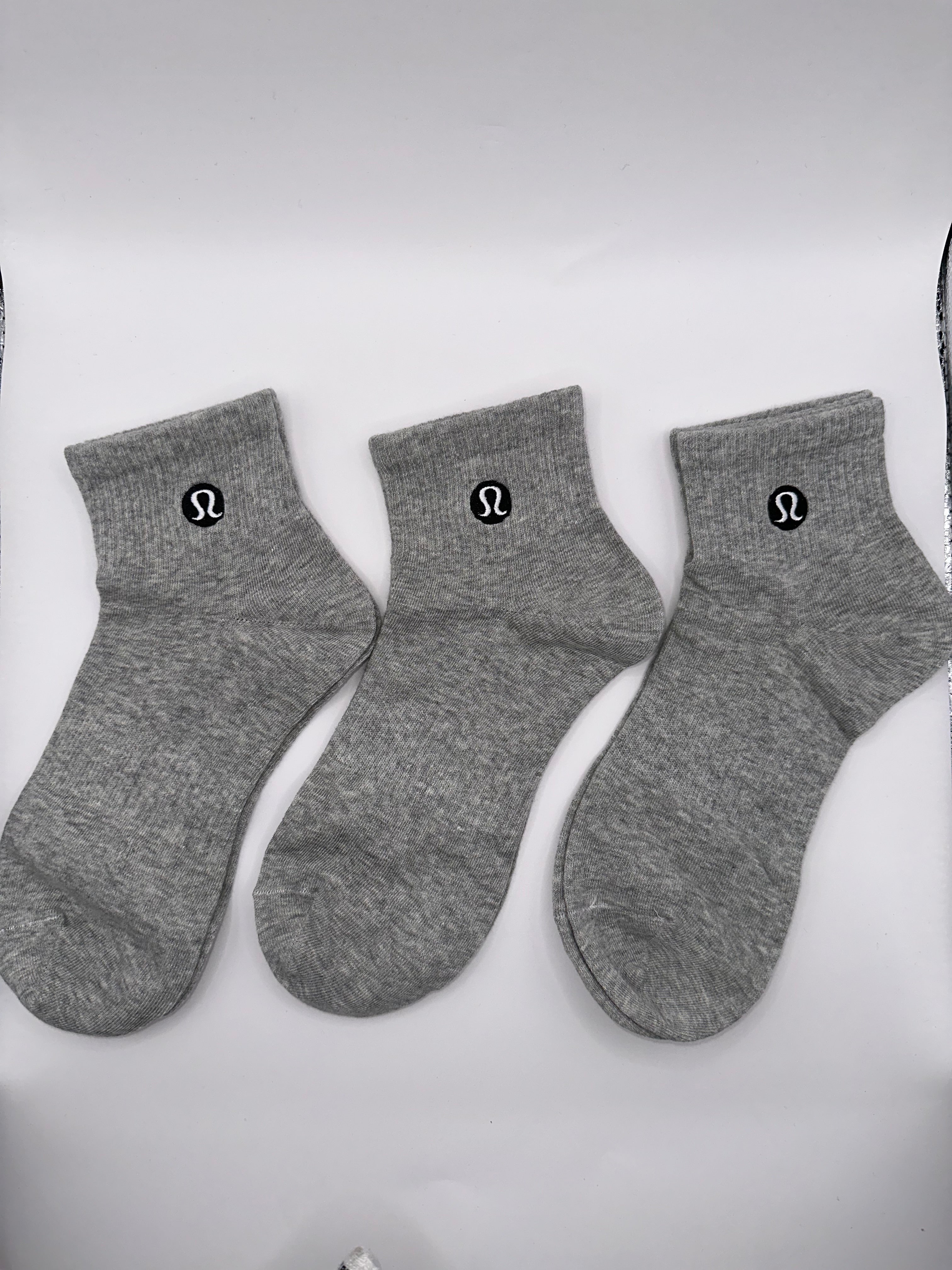 3 Pairs Lululemon Women's Daily Stride Quarter Socks - M-L