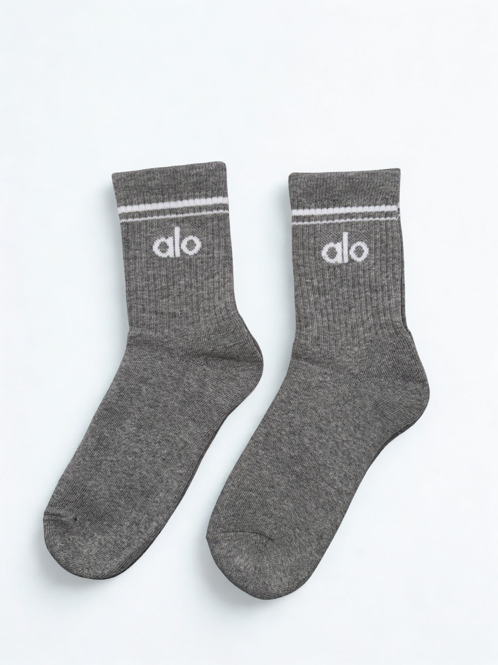 3 Pairs Alo Yoga Unisex Throwback Sock M/L fits sizes 8 – 11 Gray