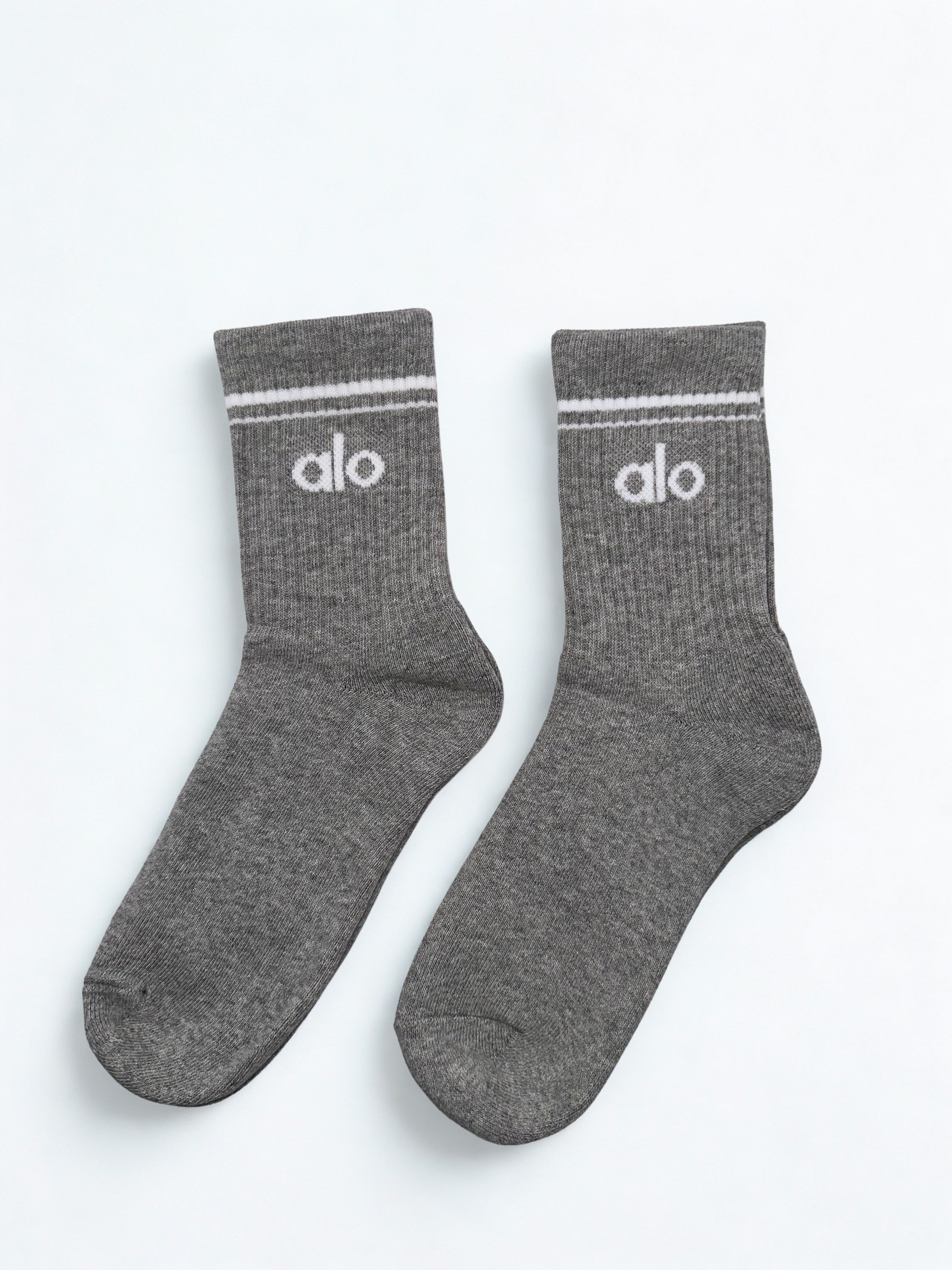 3 Pairs Alo Yoga Unisex Throwback Sock M/L fits sizes 8 – 11 Gray