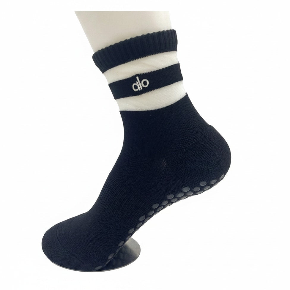 3 Pairs Alo Yoga Women's Pulse Grip Sock Size M for shoe size 6-10