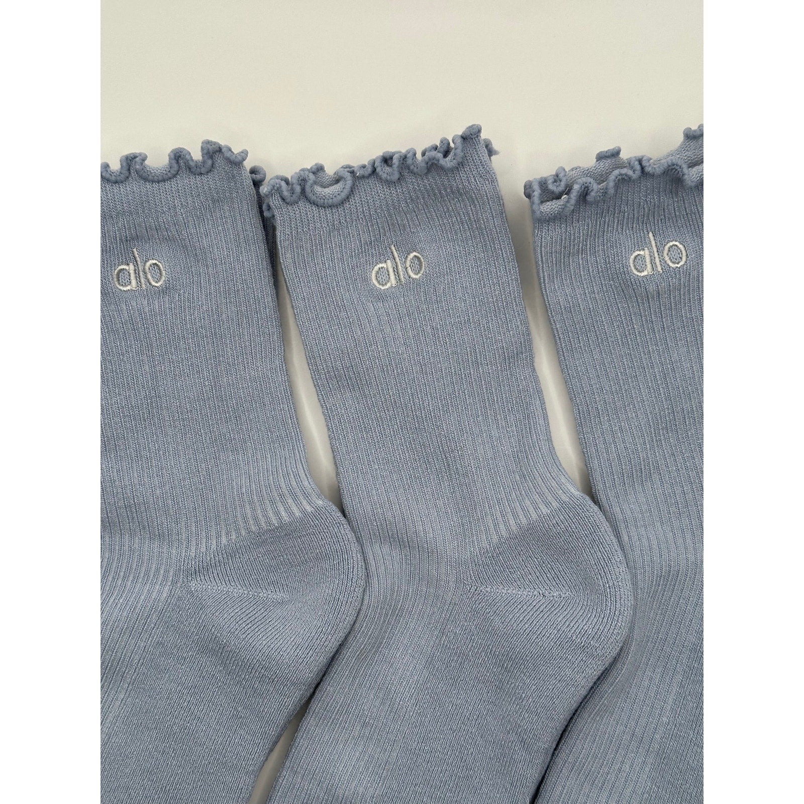 3 Pairs Alo Yoga Women's Lettuce Edge Sock M/L fits sizes 8 – 11 Light Blue