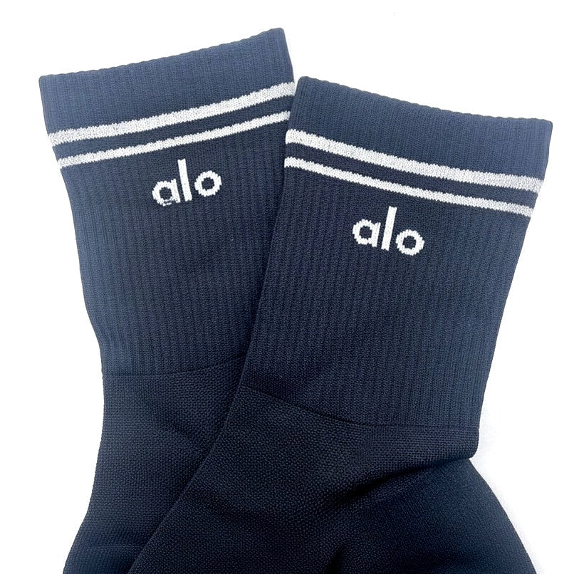 6 Pairs Alo Yoga Unisex Half Crew Performance Socks M/L fits sizes 8 – 11 Black