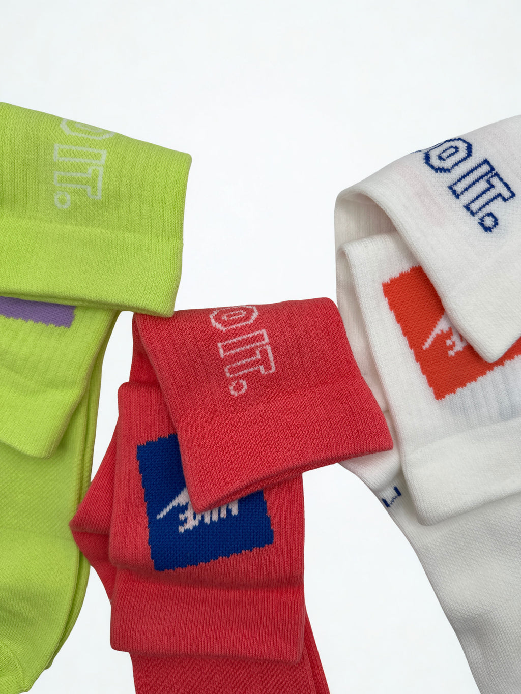 3 Pairs NWOT NIKE Everyday Cotton Crew Socks Dri Fit Size Medium