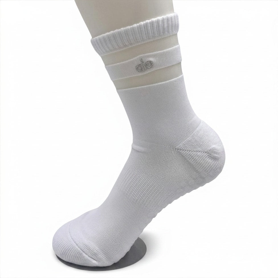 3 Pairs Alo Yoga Women's Pulse Grip Sock Size M for shoe size 6-10