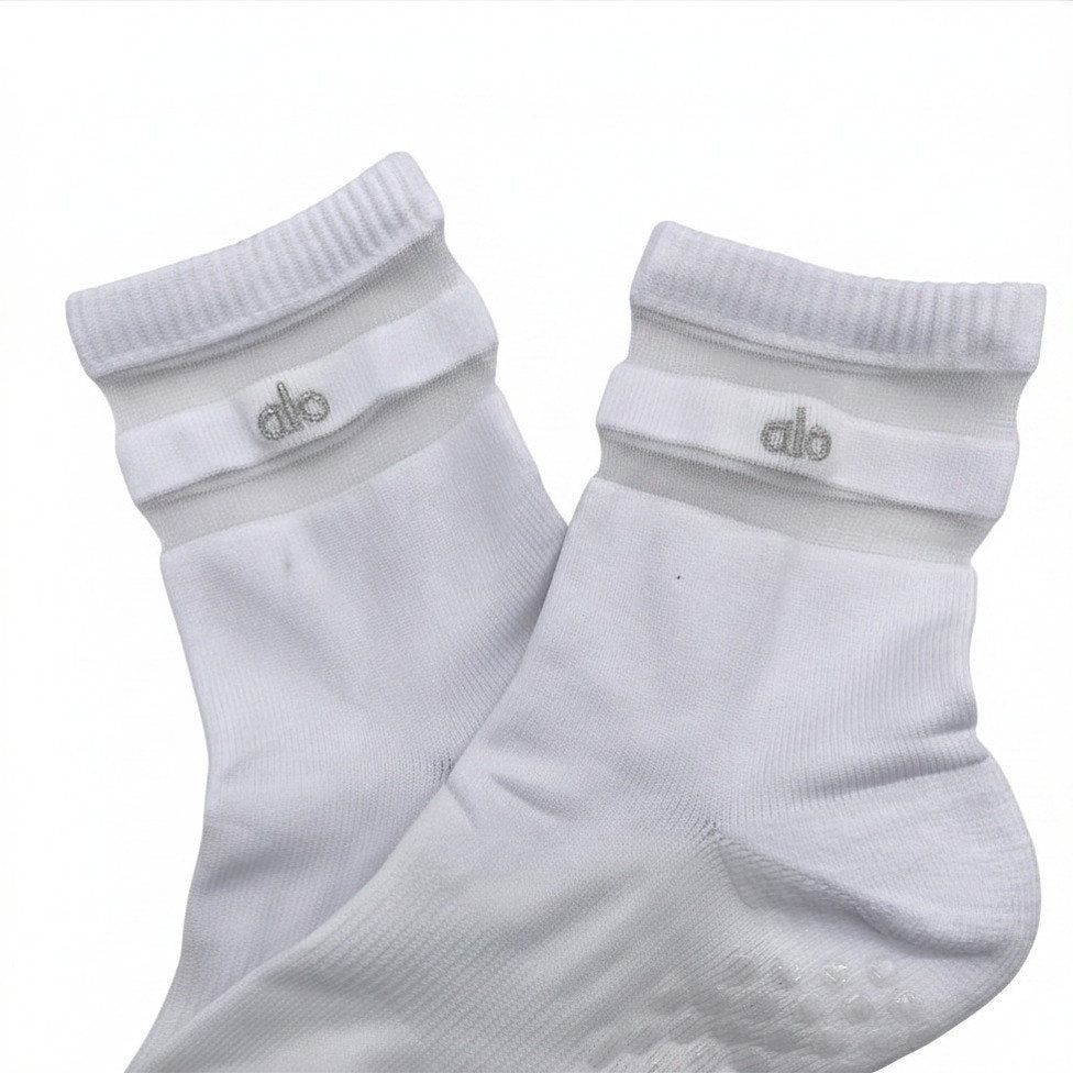 3 Pairs Alo Yoga Women's Pulse Grip Sock Size M for shoe size 6-10