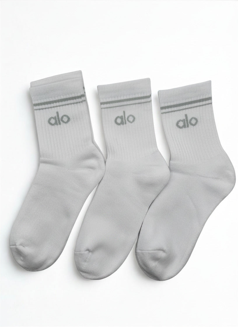 3 Pairs Alo Yoga Unisex Throwback Sock M/L fits sizes 8 – 11 White & Gray
