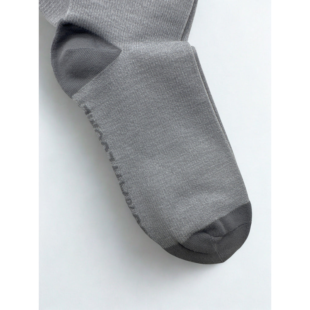 1 Pair FIGS Compression Gray Socks Size Medium