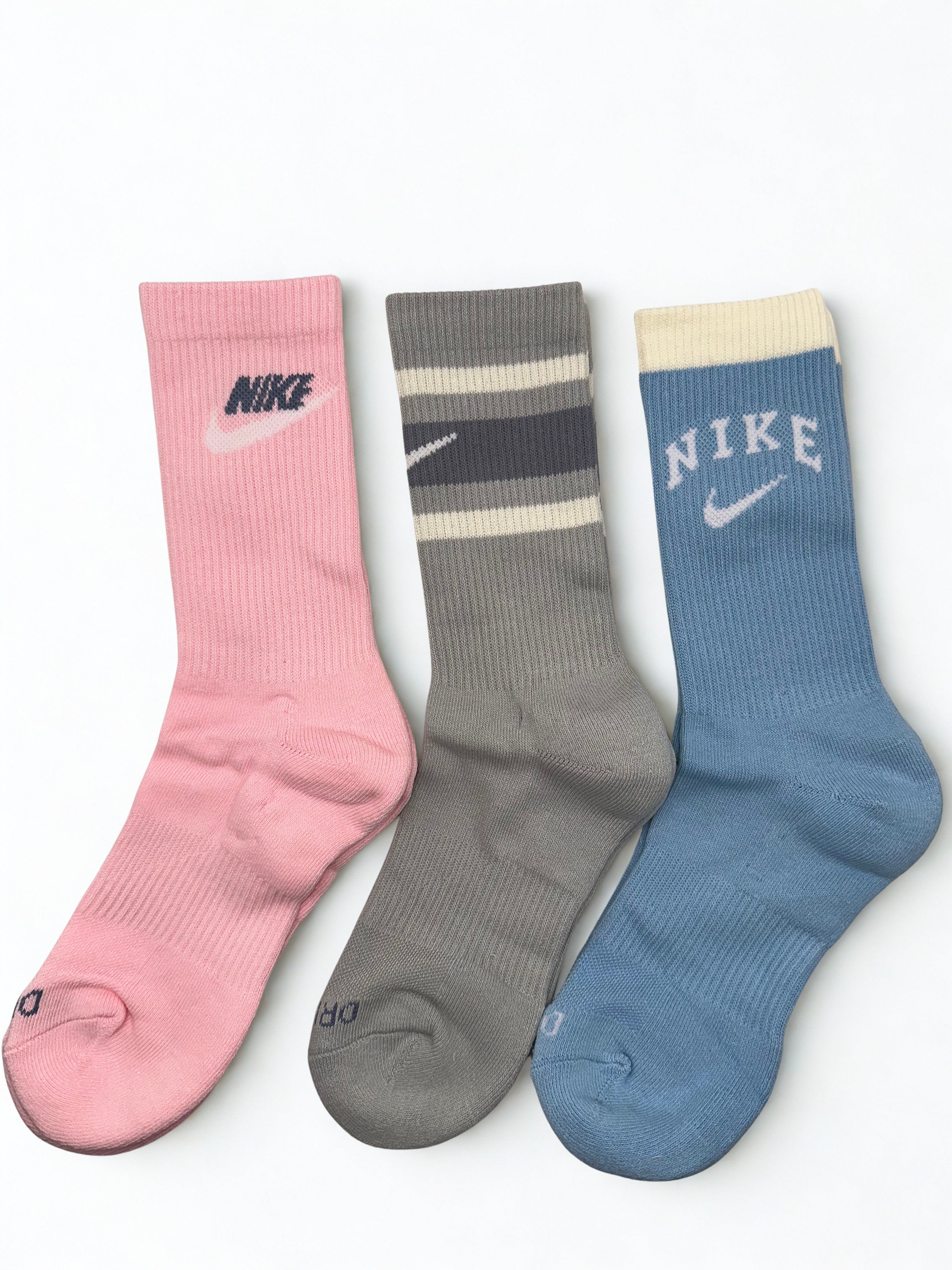 3 Pairs NIKE Everyday Plus Cushioned Crew Socks Colorful Dri-Fit Size Medium