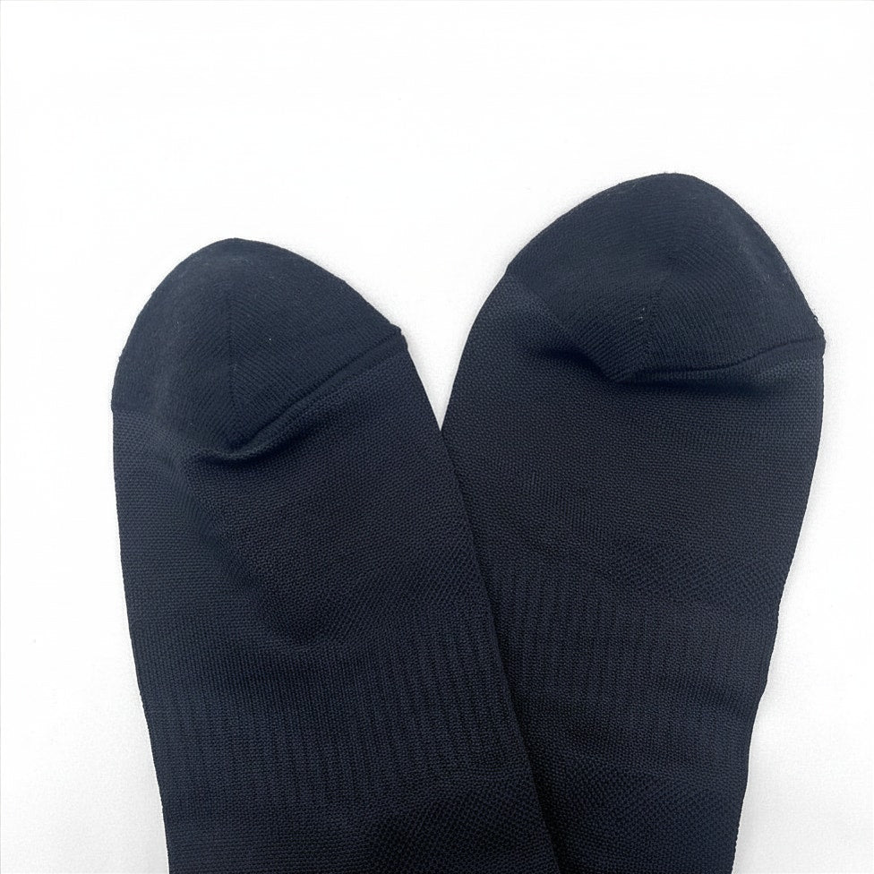 6 Pairs Alo Yoga Unisex Half Crew Performance Socks M/L fits sizes 8 – 11 Black