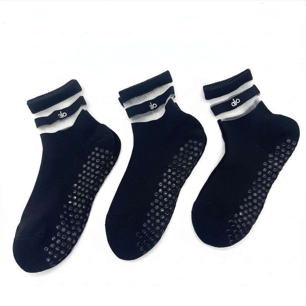 3 Pairs Alo Yoga Women's Pulse Grip Sock Size M for shoe size 6-10