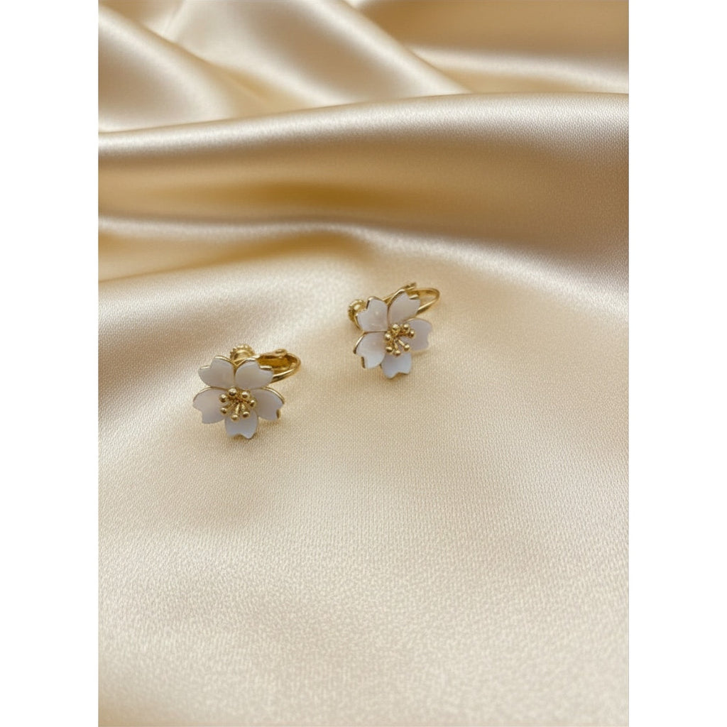 Kate Spade New York flower-shaped stud earrings