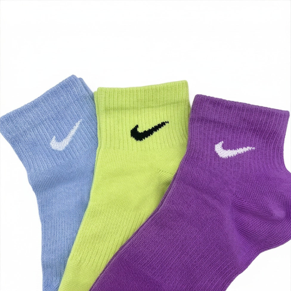 NIKE 6 Pairs Women Men's Quarter socks Size Medium