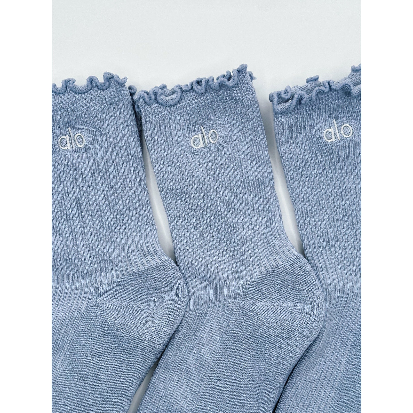 3 Pairs Alo Yoga Women's Lettuce Edge Sock M/L fits sizes 8 – 11 Light Blue