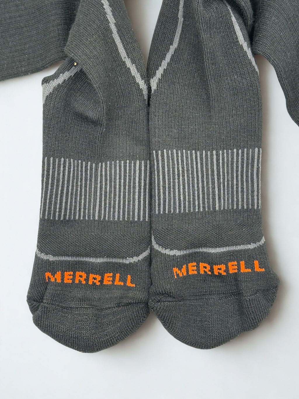 Merrell 4 Pairs Hiker Crew Socks Unisex Size S-M Gray