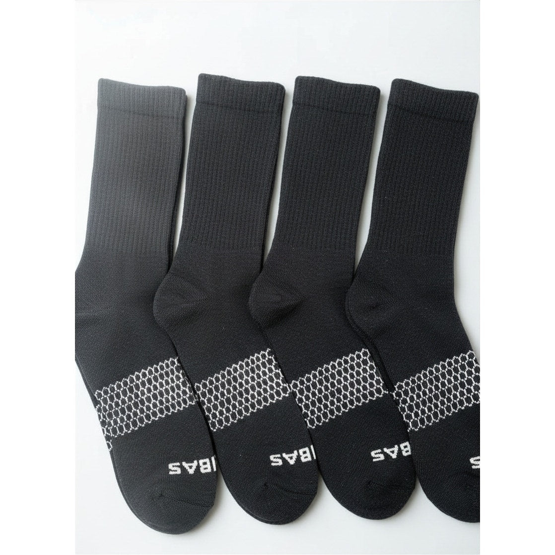 4 Pairs Bombas Black Crew Socks Size Large 8-12