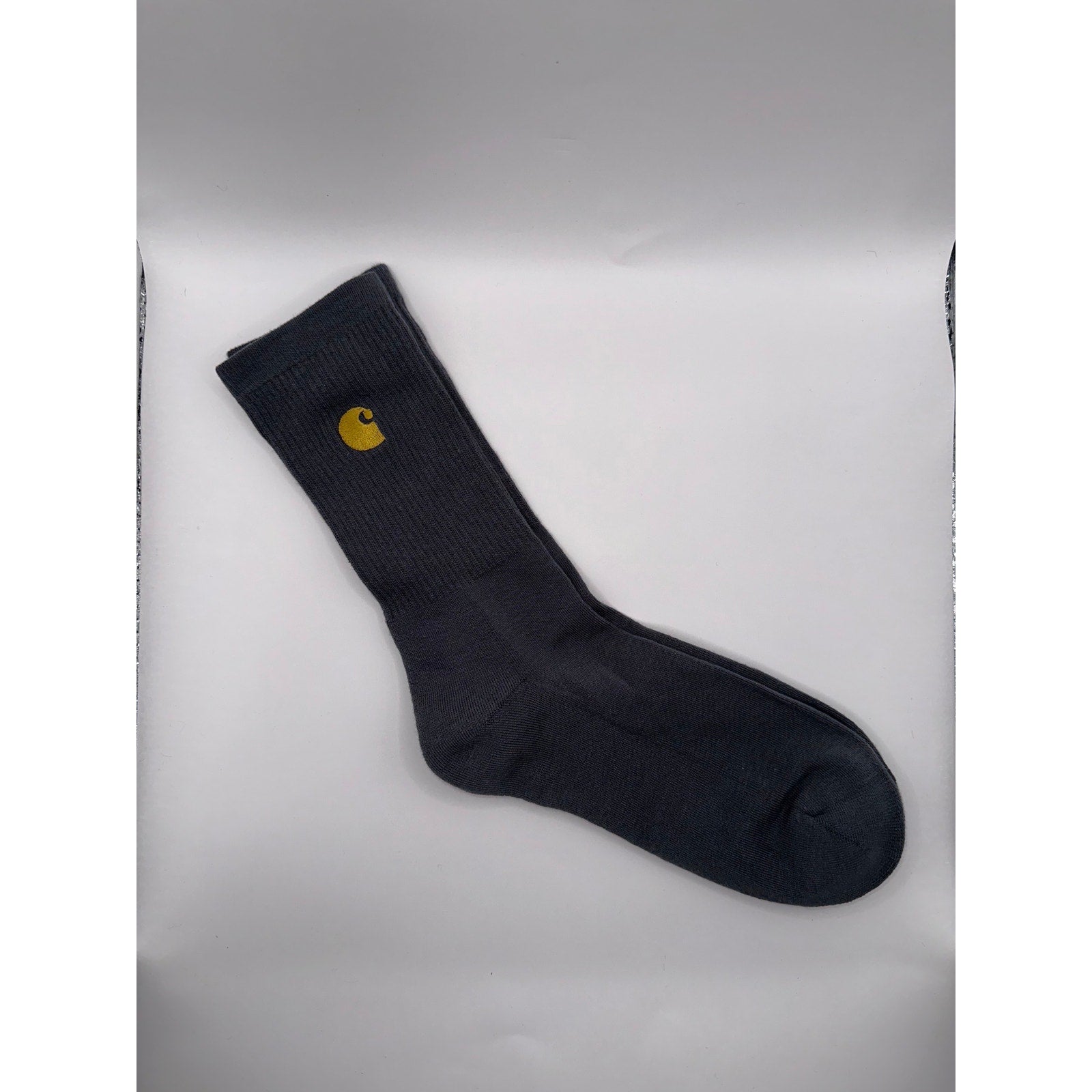 CARHARTT 3 PAIRS WIP CHASE CREW SOCKS  IN JUNIPER AND HEATHER GRAY  ONE SIZE
