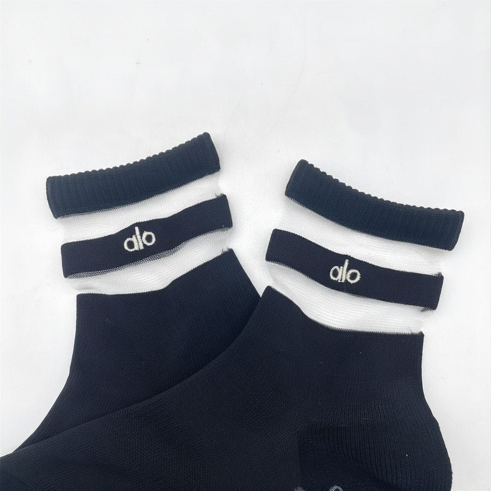 3 Pairs Alo Yoga Women's Pulse Grip Sock Size M for shoe size 6-10