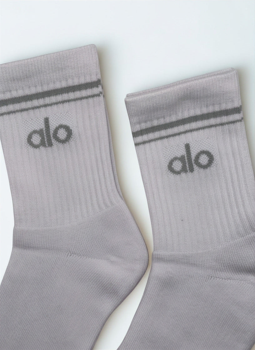 3 Pairs Alo Yoga Unisex Throwback Sock M/L fits sizes 8 – 11 White & Gray