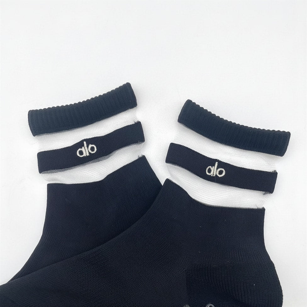 3 Pairs Alo Yoga Women's Pulse Grip Sock Size M/L for shoe size 6-10